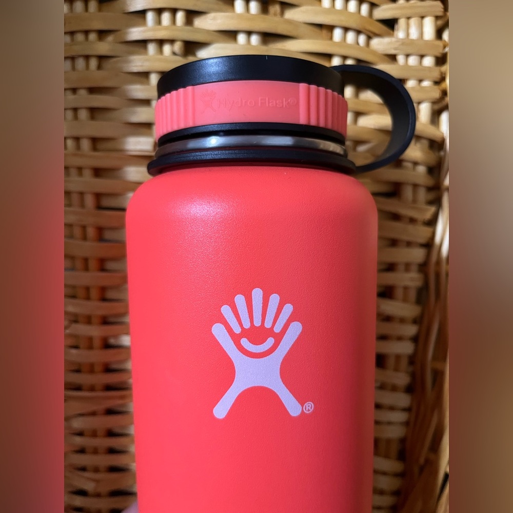 Hydro Flask - Picture 3 of 5